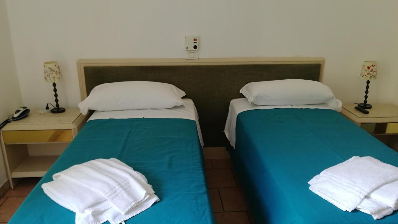 Hotel Gambara Milano Exteriör bild